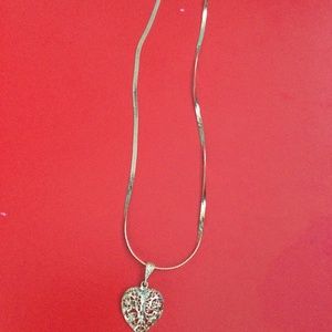 Gold heart necklace